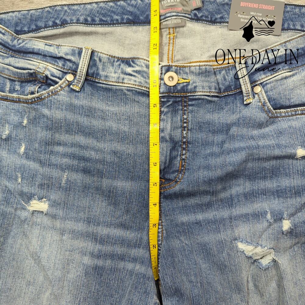 Torrid Boyfriend Straight Distressed Jeans Size 20S - Picture 4 of 6
